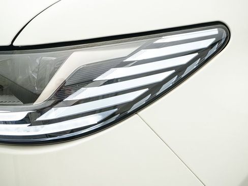 Used 2025 Lincoln Navigator L Reserve w/ Jet Appearance Package image 13