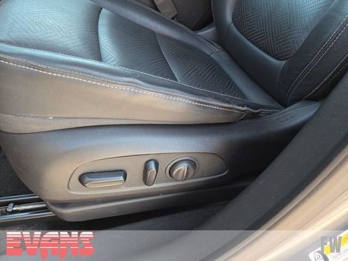 Used 2021 Buick Encore GX Essence w/ Advanced Technology Package FWD image 23