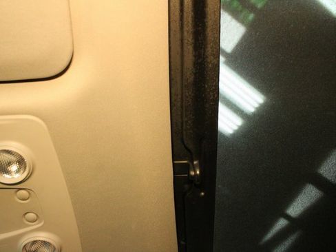 Used 2016 Chevrolet Traverse LTZ image 27