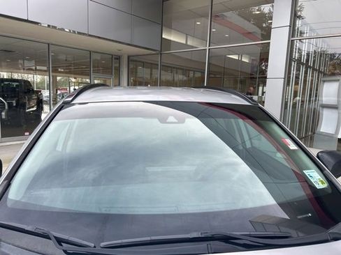 Used 2019 Toyota RAV4 LE image 32