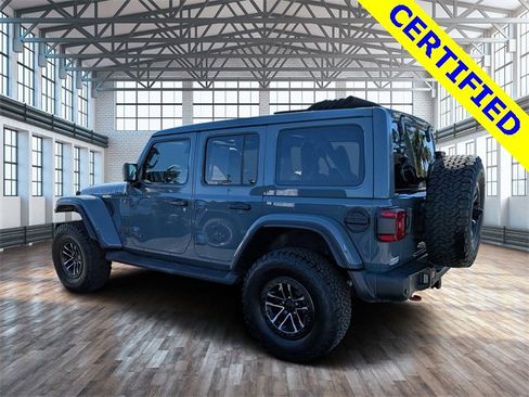 Used 2025 Jeep Wrangler Unlimited Rubicon image 6