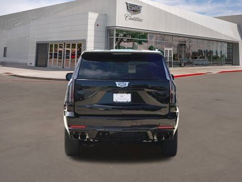 Certified 2025 Cadillac Escalade V w/ LPO, ONYX Package image 5