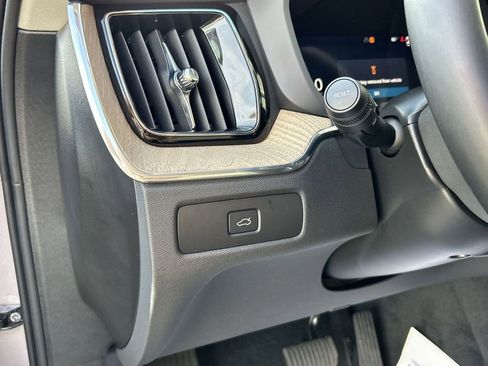 New 2026 Volvo XC60 B5 Plus w/ Climate Package image 17