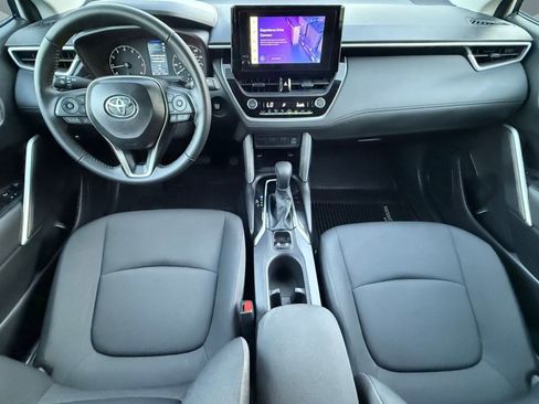 Certified 2024 Toyota Corolla Cross LE w/ Moonroof Package image 29