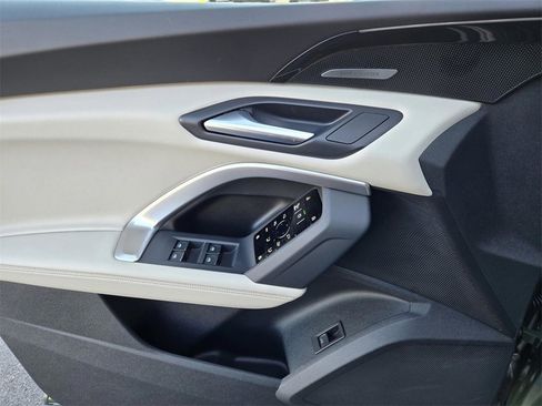 New 2025 Audi Q5 2.0T Premium Plus image 17