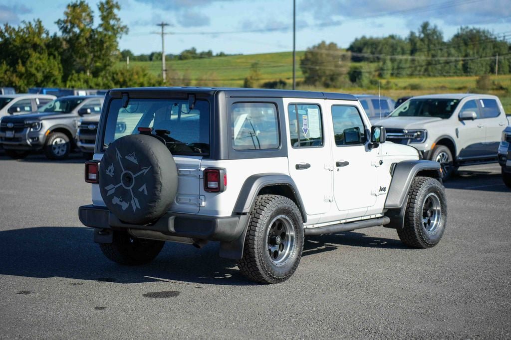 Used 2023 Jeep Wrangler Unlimited Sport AWD/4WD image 5