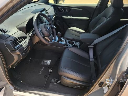 Used 2025 Subaru Forester Limited AWD/4WD image 23