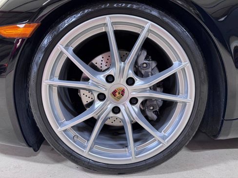 Used 2019 Porsche 911 Carrera image 12
