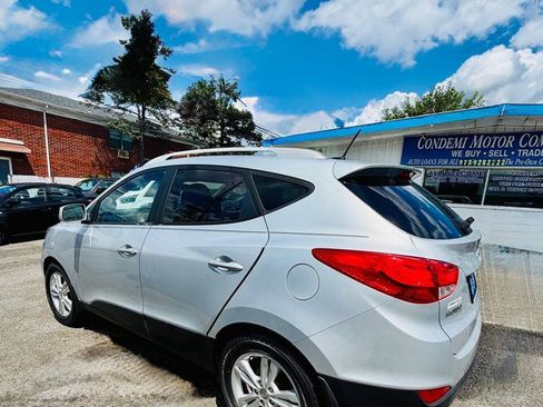 Used 2011 Hyundai Tucson GLS AWD/4WD image 7