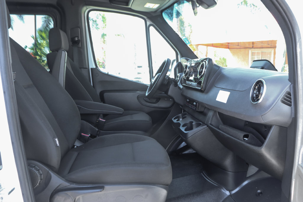 Used 2026 Mercedes-Benz Sprinter 2500 image 41