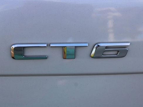 Used 2018 Cadillac CT6 Platinum image 21