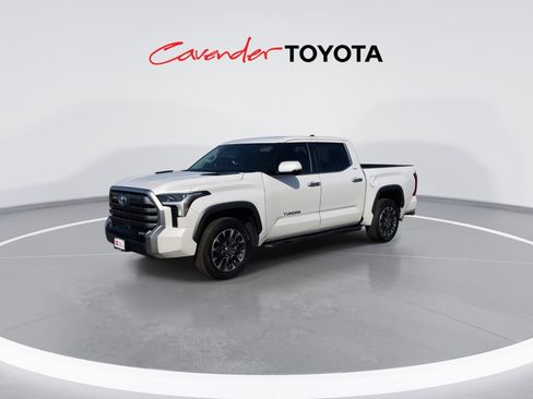 Used 2024 Toyota Tundra Limited w/ Power Package AWD/4WD image 4