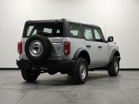 New 2026 Ford Bronco 4-Door image 4
