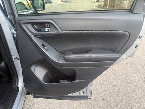 Used 2014 Subaru Forester 2.5i Limited w/ Popular Package #2 image 33