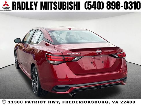 Used 2025 Nissan Sentra SR w/ SR Premium Package FWD image 17