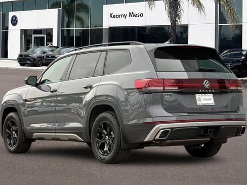 New 2025 Volkswagen Atlas Peak Edition SE AWD/4WD image 6