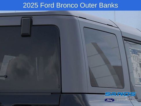 New 2025 Ford Bronco Outer Banks image 25