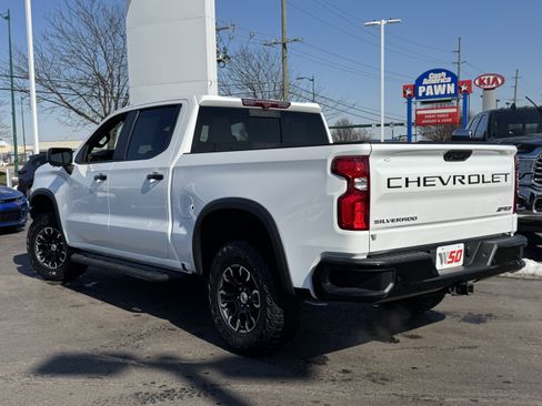 Used 2022 Chevrolet Silverado 1500 ZR2 w/ Technology Package image 17