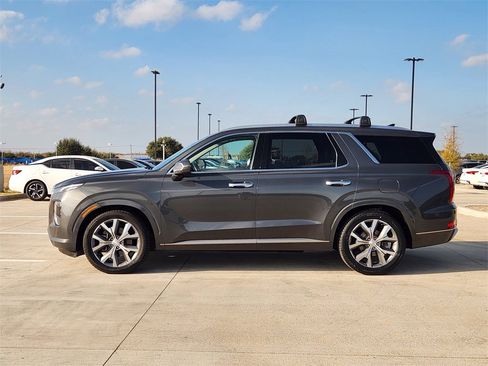 Used 2021 Hyundai Palisade Limited image 3