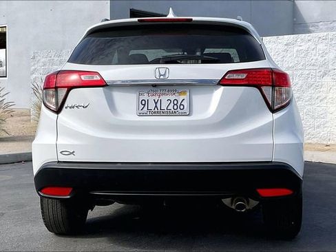 Used 2022 Honda HR-V EX image 3