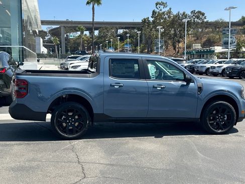 New 2026 Ford Maverick Lariat w/ Black Appearance Package AWD/4WD image 2