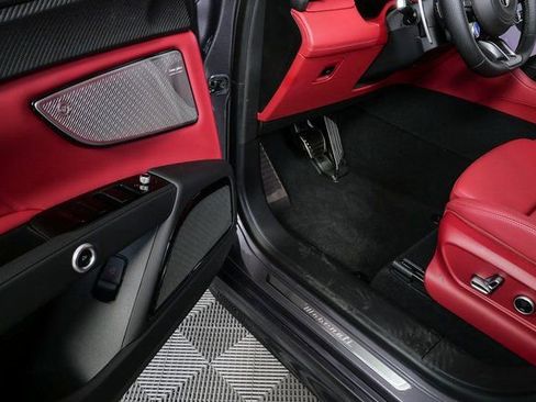 New 2026 Maserati Grecale Trofeo image 9