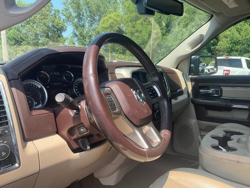 Used 2015 RAM 1500 Laramie w/ Convenience Group AWD/4WD image 5