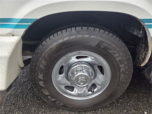 Used 2001 Dodge B3500 RWD image 10