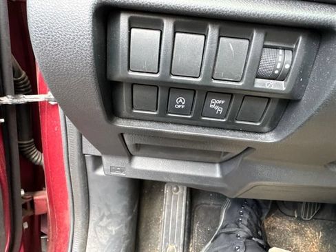 Used 2019 Subaru Forester Premium AWD/4WD image 7