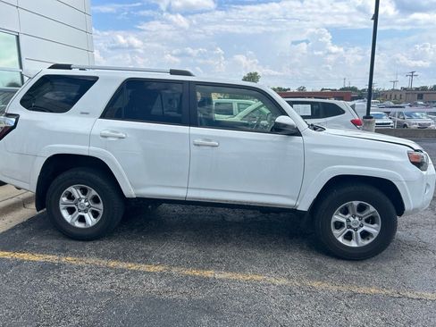 Used 2023 Toyota 4Runner SR5 AWD/4WD image 4