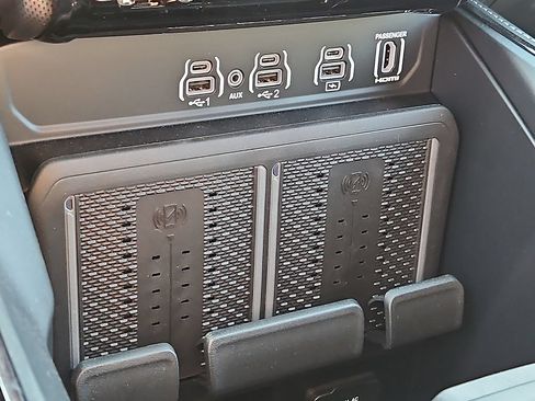 New 2027 RAM 2500 Limited w/ Night Edition AWD/4WD image 17