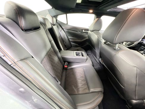 Used 2019 Nissan Maxima SR w/ Premium Package FWD image 27