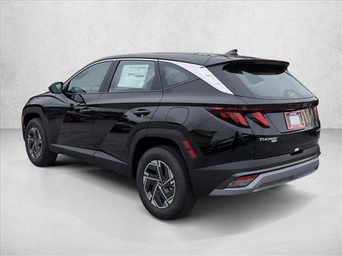 New 2026 Hyundai Tucson Blue SE image 9