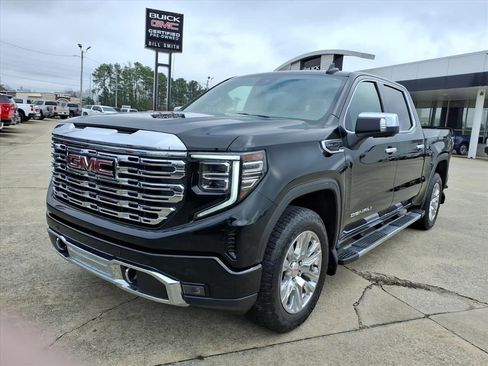 Used 2024 GMC Sierra 1500 Denali image 3