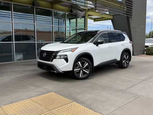 Used 2024 Nissan Rogue SL w/ SL Premium Package AWD/4WD image 1