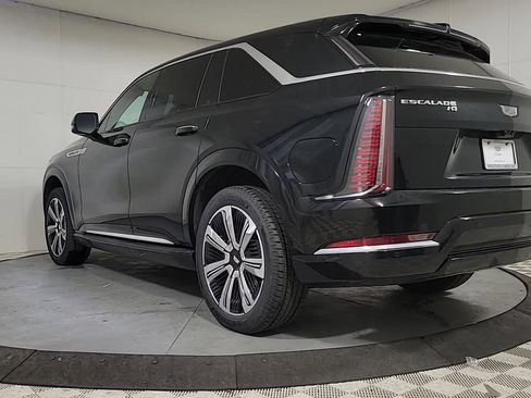 New 2025 Cadillac Escalade IQ Luxury 2 image 6