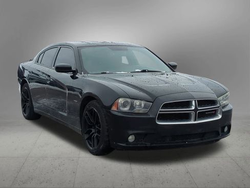 Used 2014 Dodge Charger R/T w/ Wheels & Tunes Group image 8