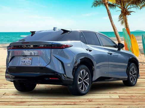 Used 2023 Lexus RZ 450e Premium w/ Technology Package image 5