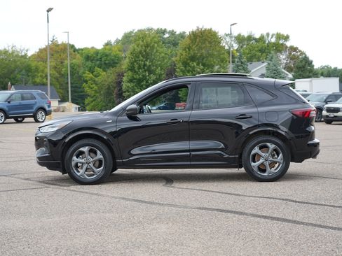 Used 2024 Ford Escape ST-Line w/ Tech Pack #1 AWD/4WD image 7