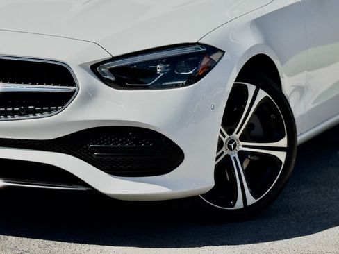 Used 2024 Mercedes-Benz C 300 Sedan image 4