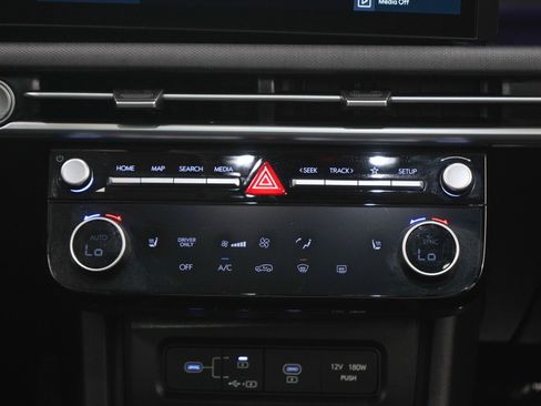 Used 2025 Hyundai Tucson SEL AWD/4WD image 16