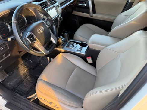 Used 2016 Toyota 4Runner Limited image 4