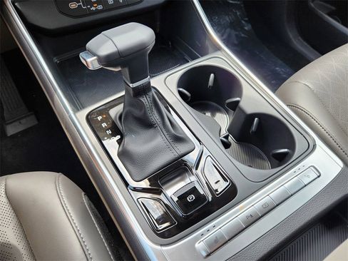 New 2026 Kia Carnival EX image 13