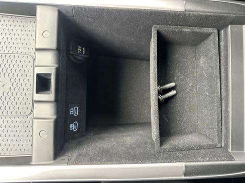 Used 2026 Genesis GV70 2.5T Select image 29