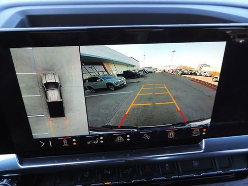 Used 2025 GMC Sierra 2500 SLT w/ SLT Convenience Package image 37