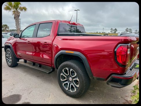 Used 2023 GMC Canyon AT4 image 8