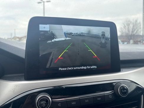 Used 2020 Ford Escape SEL image 23