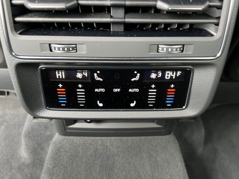 Certified 2024 Audi RS Q8 image 19