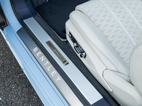 Used 2025 Bentley Continental GT Speed image 15