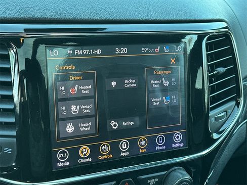 Used 2020 Jeep Grand Cherokee Overland image 33